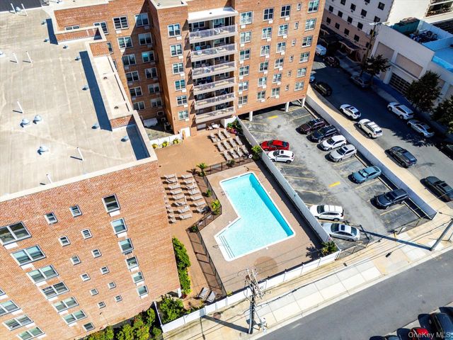 410 E Broadway 4C, Long Beach, NY 11561