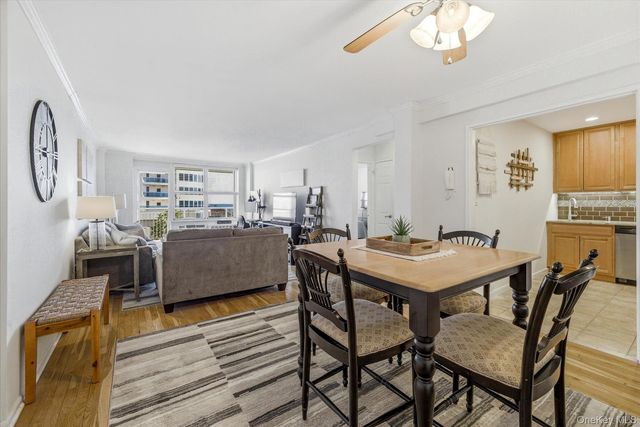 410 E Broadway 4C, Long Beach, NY 11561