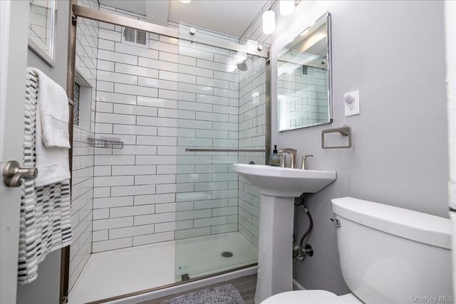 410 E Broadway 4C, Long Beach, NY 11561