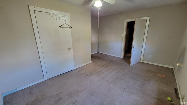 2220 S Selby Street, Marion, IN 46953