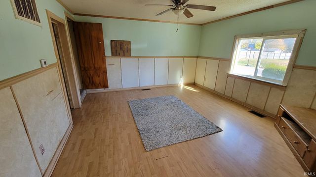 2220 S Selby Street, Marion, IN 46953