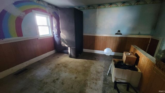 2220 S Selby Street, Marion, IN 46953