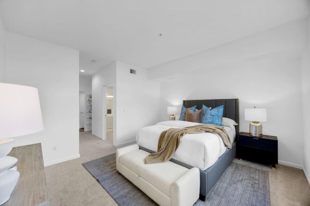 860 Meridian Bay Lane 135, Foster City, CA 94404