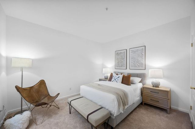 860 Meridian Bay Lane 135, Foster City, CA 94404