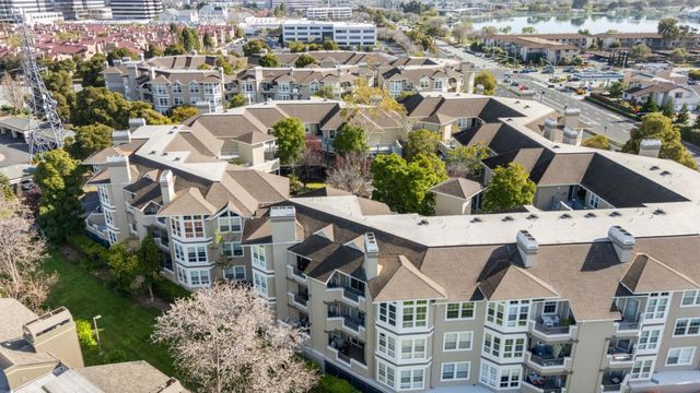 860 Meridian Bay Lane 135, Foster City, CA 94404