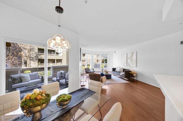 860 Meridian Bay Lane 135, Foster City, CA 94404