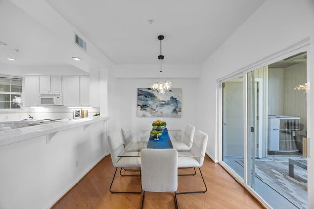 860 Meridian Bay Lane 135, Foster City, CA 94404