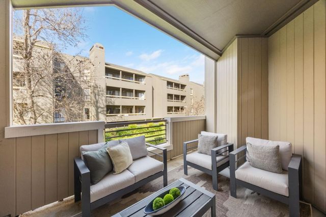 860 Meridian Bay Lane 135, Foster City, CA 94404