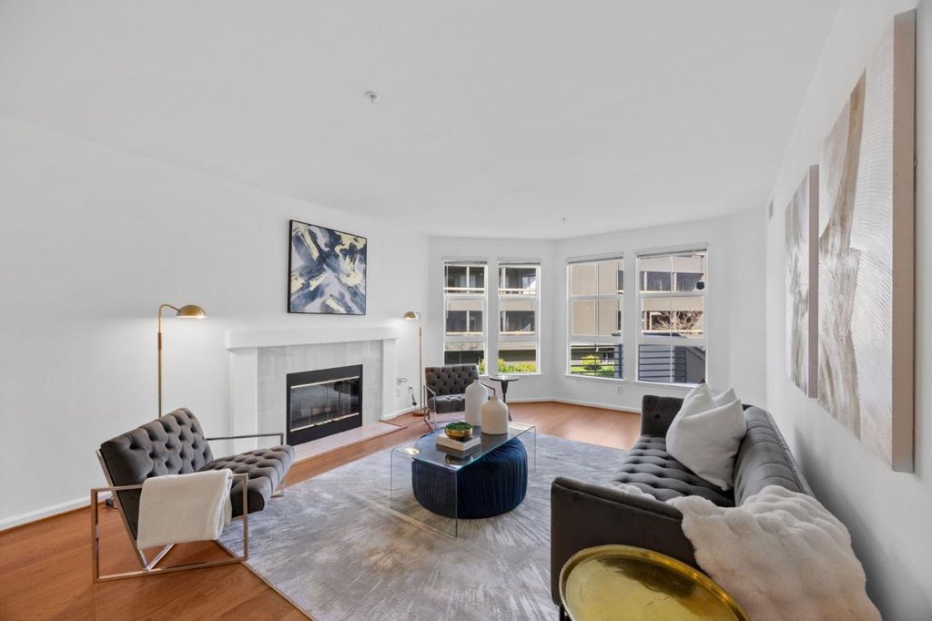 860 Meridian Bay Lane 135, Foster City, CA 94404