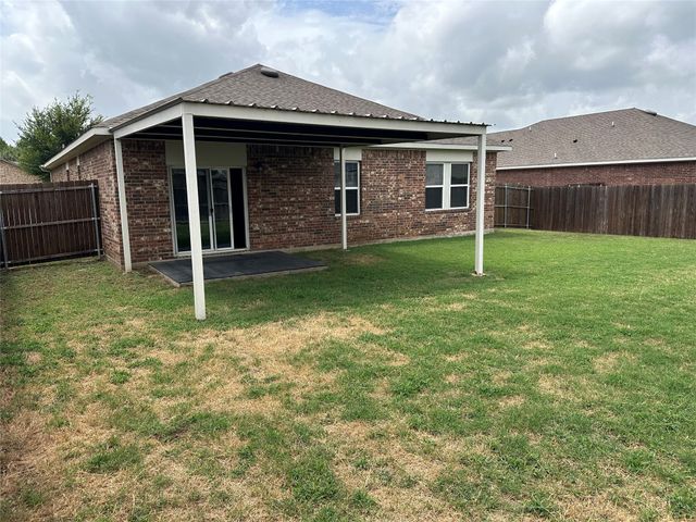 409 Willow Creek Drive, Glenn Heights, TX 75154