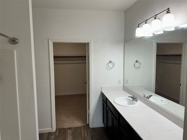 409 Willow Creek Drive, Glenn Heights, TX 75154