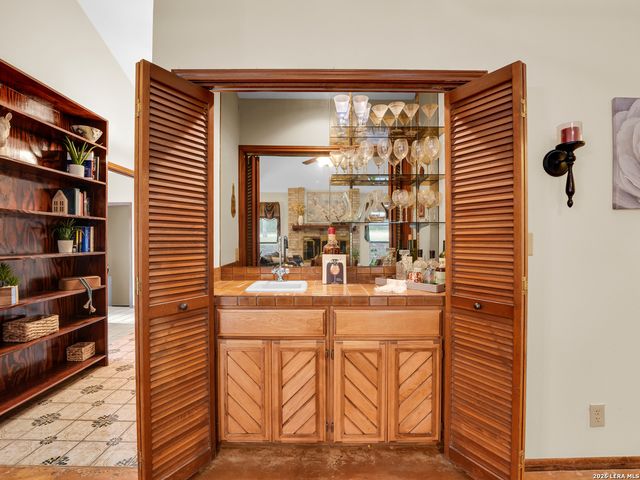 15907 WOLF CREEK ST, San Antonio, TX 78232