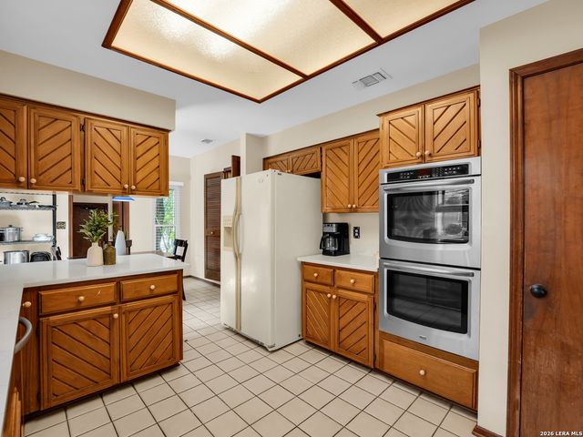 15907 WOLF CREEK ST, San Antonio, TX 78232