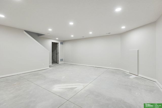 12958 S 50th Street, Bellevue, NE 68133