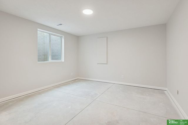 12958 S 50th Street, Bellevue, NE 68133