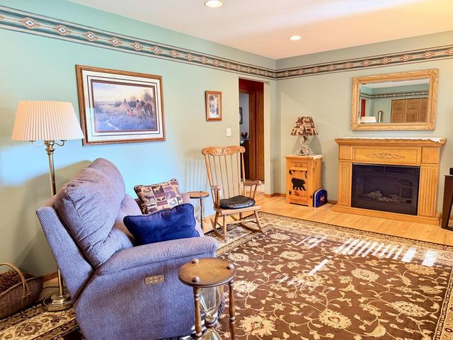 1326 Orchard TERRACE, Oconomowoc, WI 53066