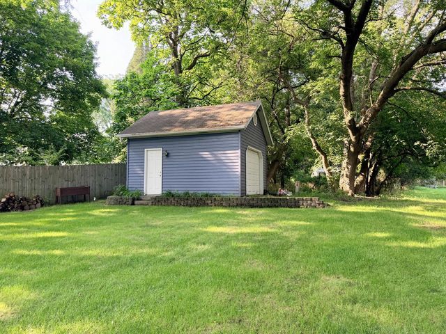 1326 Orchard TERRACE, Oconomowoc, WI 53066