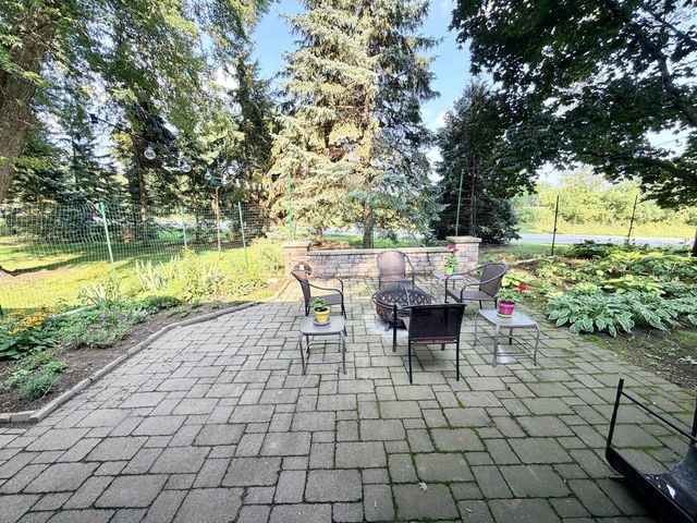 1326 Orchard TERRACE, Oconomowoc, WI 53066