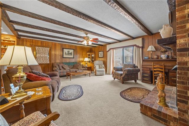 6262 Nc Highway 109, High Point, NC 27265