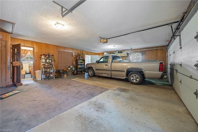 6262 Nc Highway 109, High Point, NC 27265