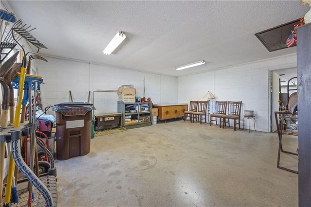 6262 Nc Highway 109, High Point, NC 27265