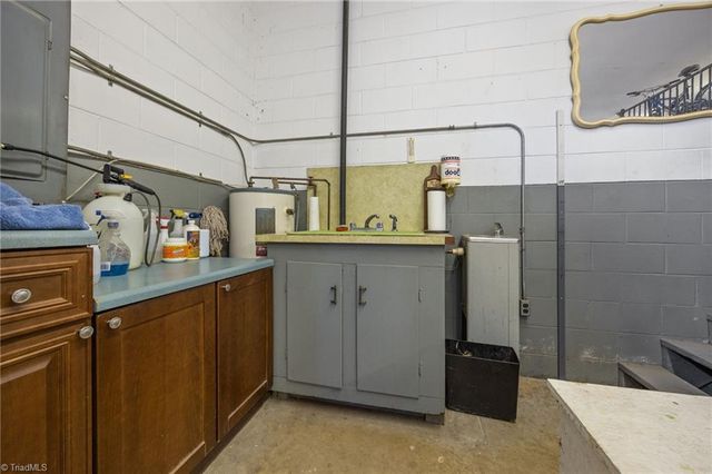 6262 Nc Highway 109, High Point, NC 27265