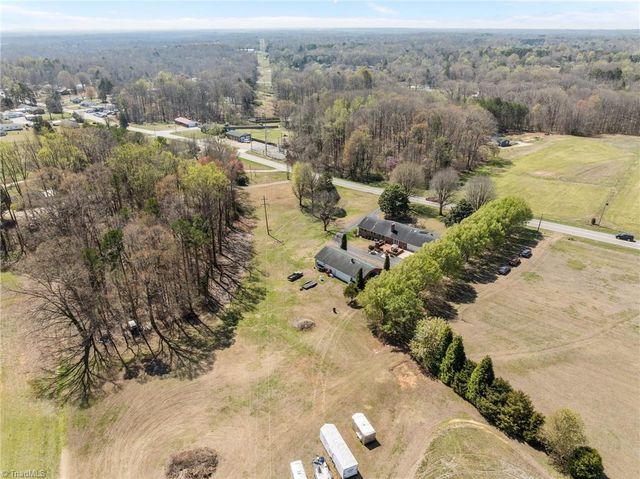 6262 Nc Highway 109, High Point, NC 27265