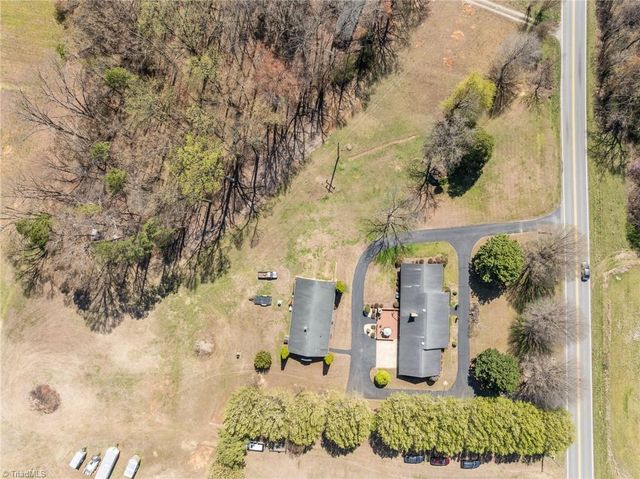 6262 Nc Highway 109, High Point, NC 27265