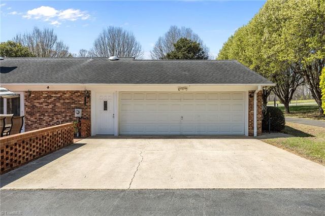 6262 Nc Highway 109, High Point, NC 27265