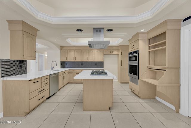 12073 Paseo De Amor Lane, El Paso, TX 79936