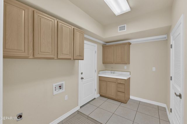 12073 Paseo De Amor Lane, El Paso, TX 79936