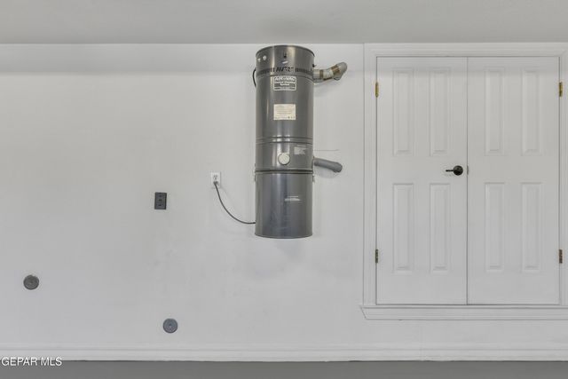 12073 Paseo De Amor Lane, El Paso, TX 79936