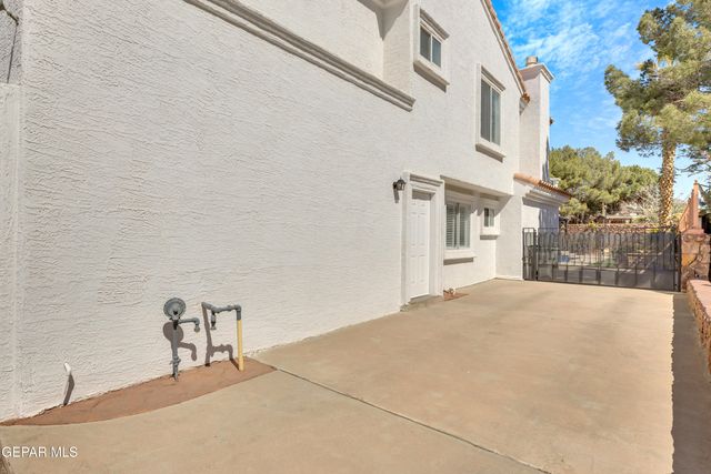 12073 Paseo De Amor Lane, El Paso, TX 79936