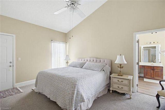 2229 King George Court, Winston-salem, NC 27103