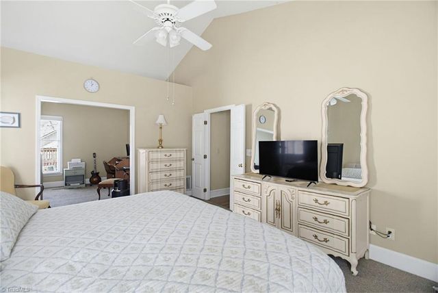 2229 King George Court, Winston-salem, NC 27103