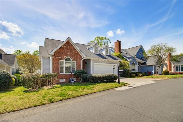 2229 King George Court, Winston-salem, NC 27103