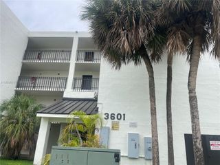 3601 SW 117th Avenue 9-301, Miami, FL 33175