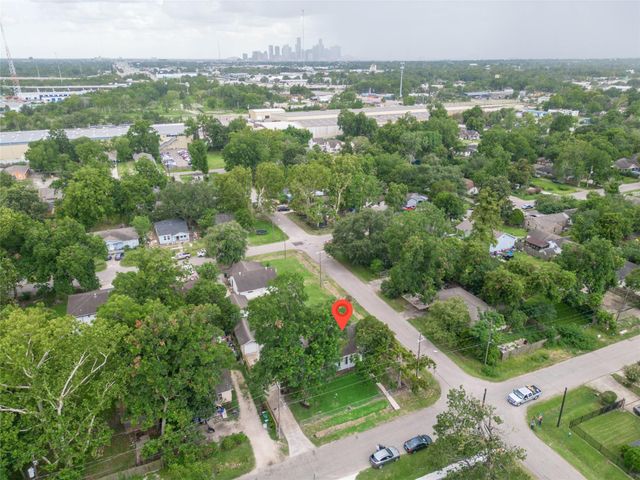 3202 Melbourne Street, Houston, TX 77026