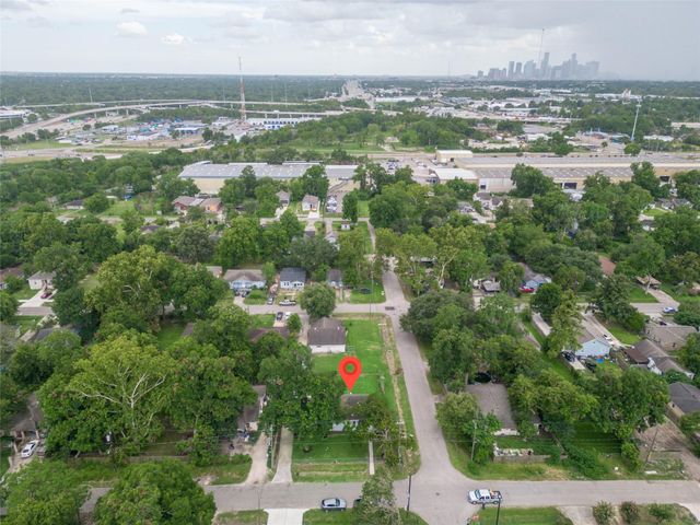 3202 Melbourne Street, Houston, TX 77026