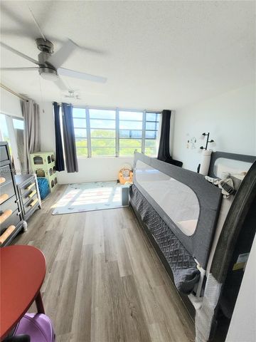 1780 NE 191st St 611-2, Miami, FL 33179