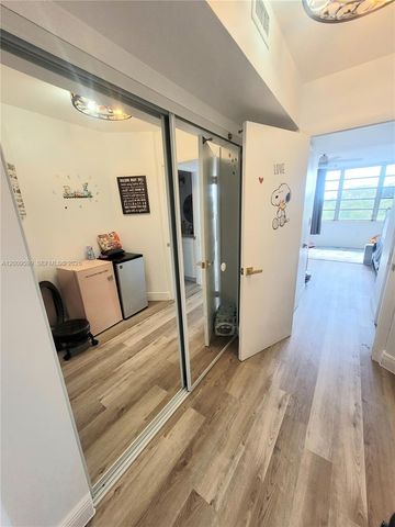 1780 NE 191st St 611-2, Miami, FL 33179