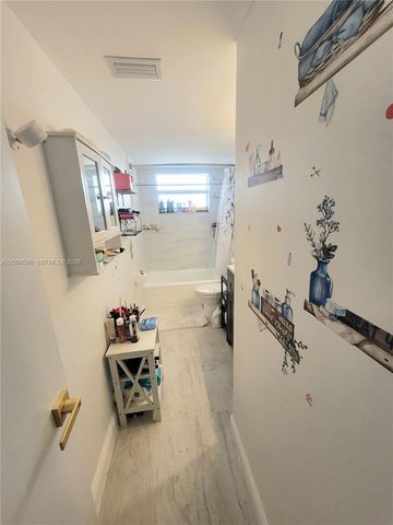 1780 NE 191st St 611-2, Miami, FL 33179