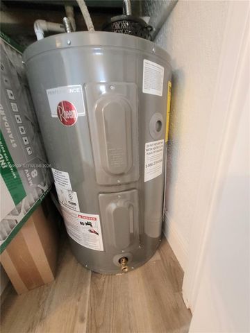 1780 NE 191st St 611-2, Miami, FL 33179