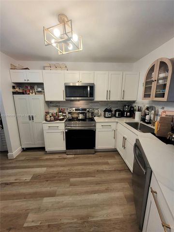 1780 NE 191st St 611-2, Miami, FL 33179