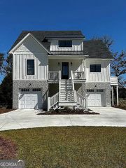 1952 Sanctuary Wynd, Waverly, GA 31565