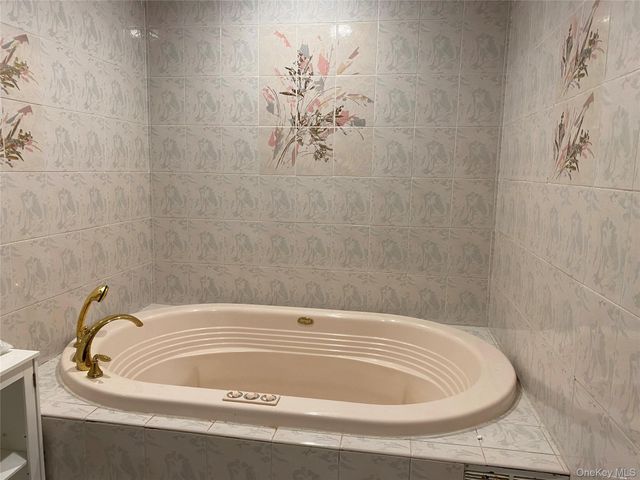 19 Cascade Lake Road, Warwick, NY 10990