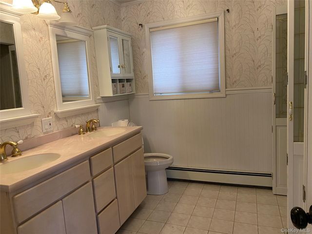 19 Cascade Lake Road, Warwick, NY 10990