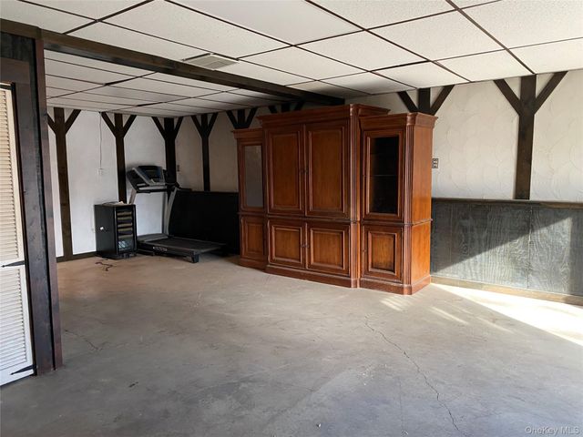 19 Cascade Lake Road, Warwick, NY 10990