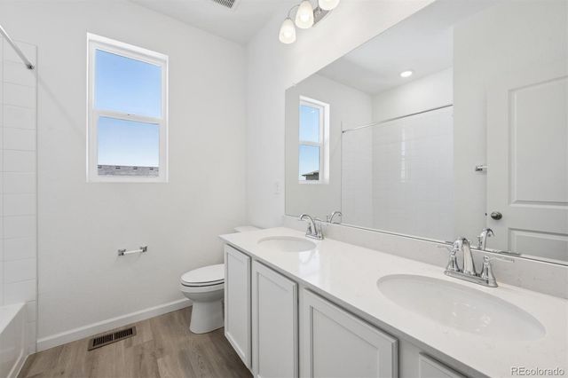 6607 N Nepal Court, Aurora, CO 80019