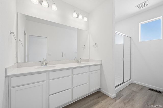 6607 N Nepal Court, Aurora, CO 80019